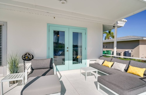 Yacht Club House | Dock, Grill & Pool: Waterfront Cape Coral Home!
