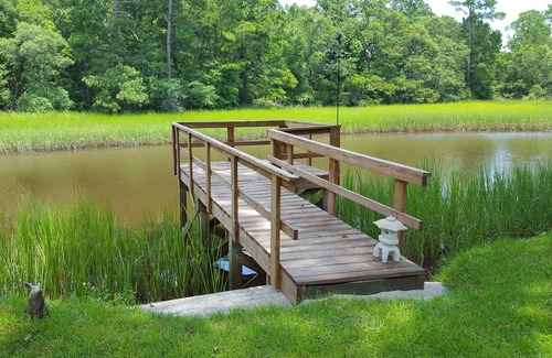 Calabash House | Dock House - Creek to Beach in 5 minutes