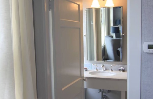 Kennebunkport Hotel | Dock Square Queen-Queen at Kennebunkport Inn, Free Breakfast, Free Parking