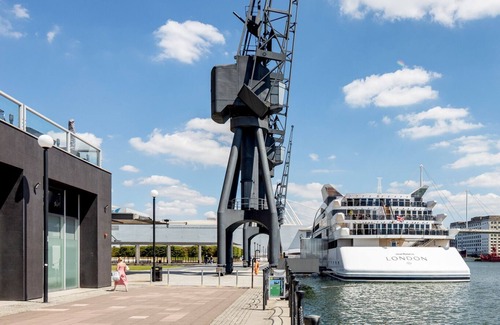 Docklands Apartment | Docklands Apartment - Excel, O2, Canary Wharf
