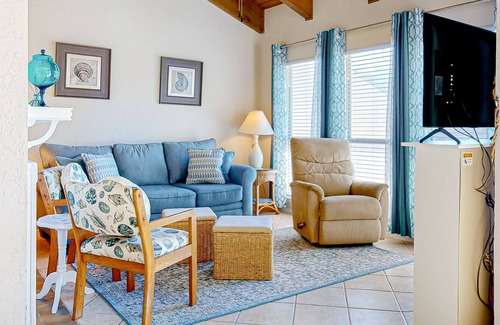 Sailhouse Condo | Dog-friendly, 2-level condo with deck, fast WiFi, pool, tennis & fishing pier