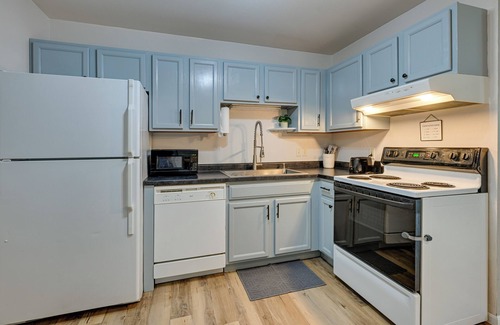 West Baraboo House | Dog-Friendly Baraboo Vacation Rental w/Yard!