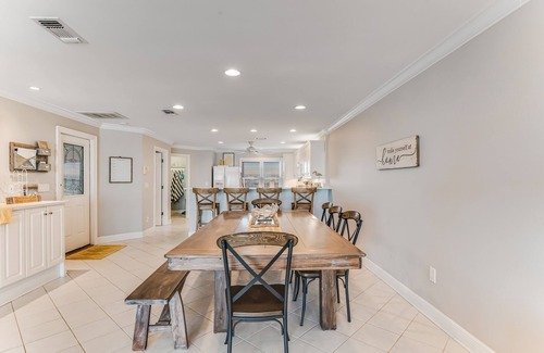 White Sands House | Dog-friendly, beachfront dream w/a wet bar & two furnished balconies