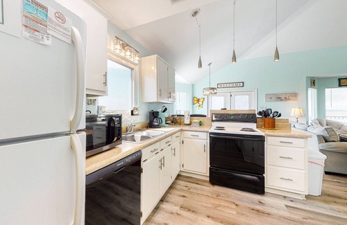 Dauphin Island House | Dog-friendly beach house with fantastic location, access to water