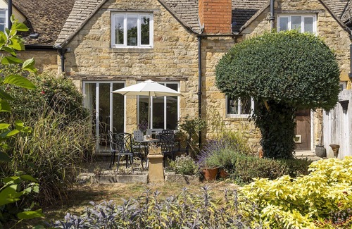 Chipping Campden Cottage | Dog Friendly cottage - Izods Cottage