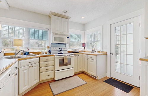 Kennebunk House | Dog-Friendly Home w/Fireplace, Prime In-Town Location - Walk Everywhere