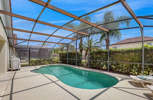 Lake Wilson Preserve House | Dog-friendly home with private pool, central AC, W/D & grill