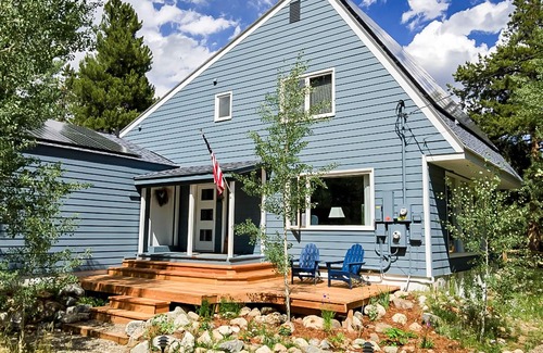 Frisco House | Dog-friendly home with large yard, 3 fireplaces, & hot tub - near lake & skiing