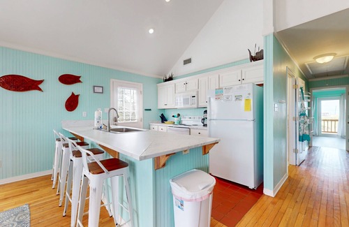 Dauphin Island House | Dog-friendly house w/canal views, balcony, private washer/dryer - close to beach