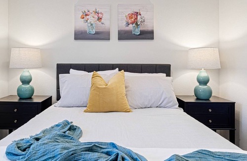 Boise House | DOG FRIENDLY! PERFECT for A FUN Fam + Friends Get Away in the West. Ping Pong, Corn Hole, + More!