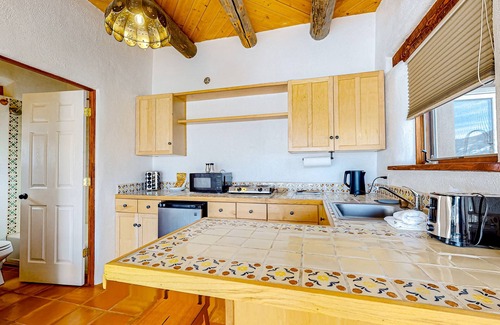 Arroyo Seco Apartment | Dog-friendly studio with mountain/beautiful sunset views and AC