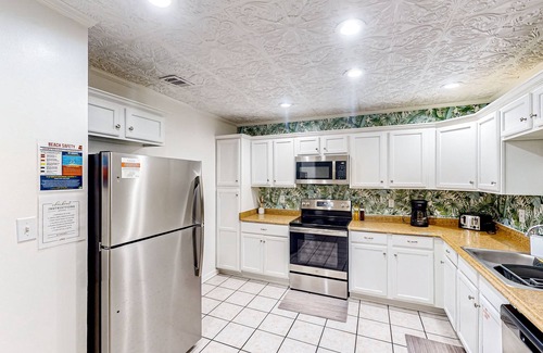 Bahama Beach House | Dog-friendly home steps to beach with 2 kitchens, dressing room & game room