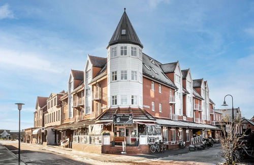 Juist Apartment | Dog-friendly vacation apartment, ideal for couples, with sauna and swimming pool.