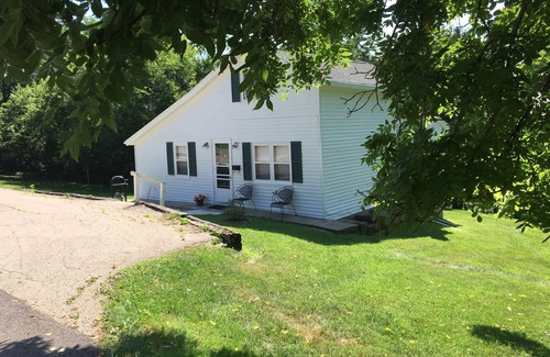 Galena Cottage | Dog friendly(with dog fee),Close to Downtown,Historic District,