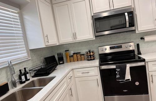 Weslaco Apartment | Doho-Enterprise Villa