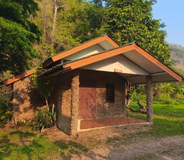 Mae Taeng House | DoiLom Elephant Farmstay