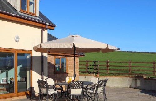 Gaerwen House | Dol Fraint