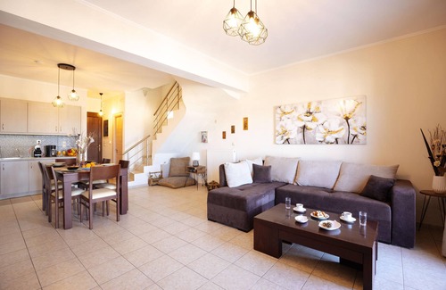 Sfakaki Apartment | Dolce Alba-Sea View Exclusive Maisonette