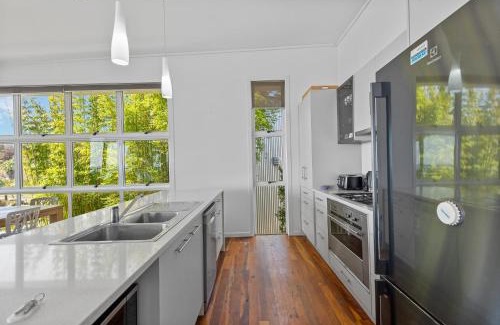 Brisbane Waterfront House | DOLCE VILLA