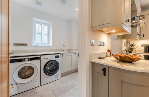 Tremain House | Dolfor - Four Bedroom House, Sleeps 8