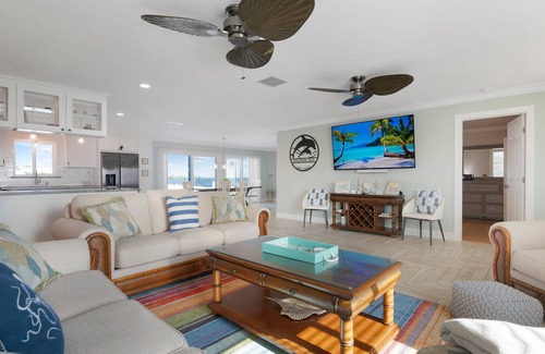 Whitney Beach House | ⚓ Dolphin Bay! Canal front, pool/spa, game room!⚓