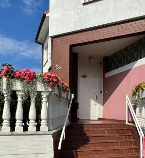 Trzesacz House | Dom Goscinny KLIF . 2 minuty od plazy