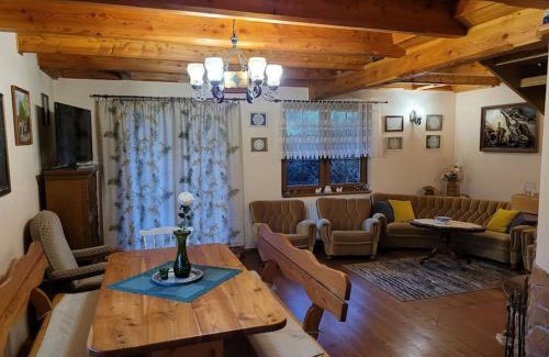 Walim House | Dom w Górach Sowich Niedźwiedzia Gawra, Michałkowa