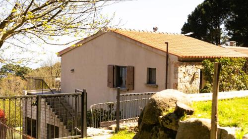 Porto-Vecchio Villa | Domaine de Gialla Bergerie Carta, 6 pers, montagne, vue mer