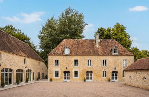 Saint-Pierre-Canivet Bed & Breakfast | Domaine De La Tour