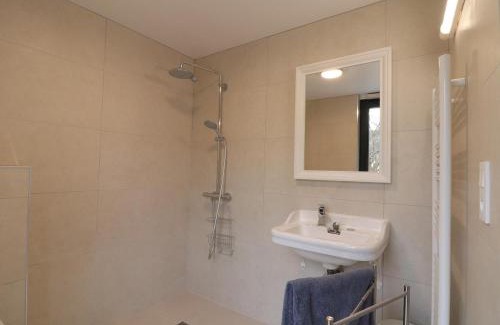 L'Aigle Apartment | Domaine de la Galerie avec Piscine Intérieure et Sauna - FR-1-497-140