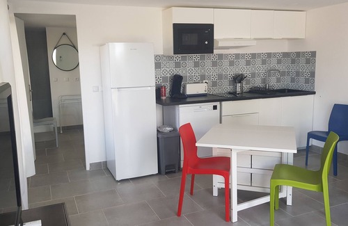 Saint-Laurent-d'Aigouze Cottage | Domaine de l'outarde canepetiere Gîte B