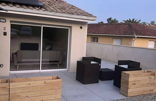 Ordonnac House | Domaine Julaya Holiday Home Between Castles and Beach