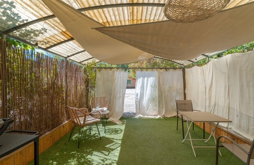 Roussillon Cottage | Domaine plan des devens