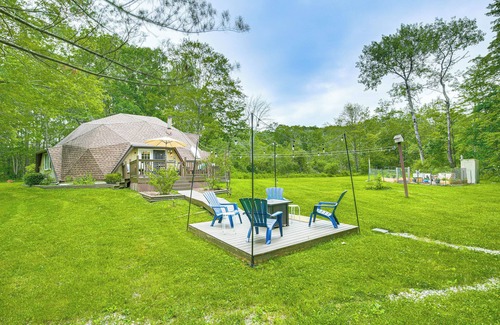 Warren Cabin | Dome Escape in Nature w/Deck: 3 Mi to Kent Falls
