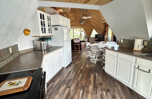 Wolf Creek Cabin | Dome Home on Holter LakenUnique Lakefront Home with Boat Access Only