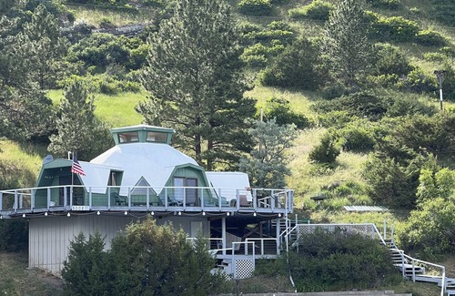 Wolf Creek Cabin | Dome Home on Holter LakenUnique Lakefront Home with Boat Access Only
