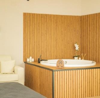 Ercolano Apartment | Domus Suite Herculaneum jacuzzi