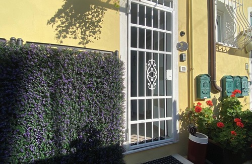 Cadimare House | DOMVS FLAVIA Cozy seaside apartment in typical Ligurian carruggio
