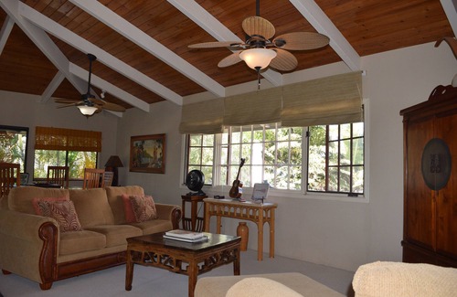 Kailua-Kona House | Don`t miss out on This Amazing Home for your vacation.