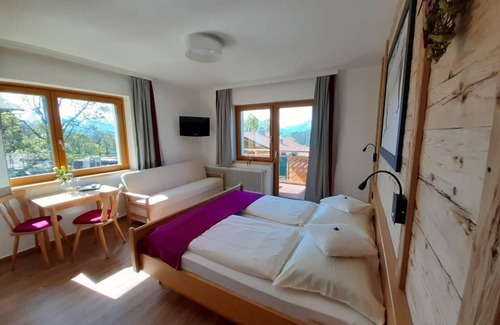 Schildlehen Bed & Breakfast | Doppelzimmer mit Dusche, WC - Pension Bergpracht