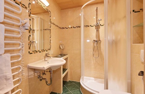 Ramsau am Dachstein House | Doppelzimmer mit Dusche od. Bad, WC - Hotel Jagdhof