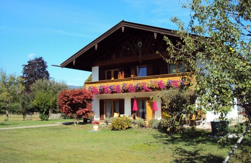 Egern Apartment | Doppelzimmer 35 qm Süd Parterre - Gästehaus Fischer