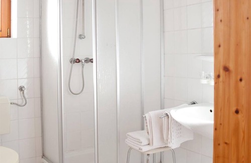 Bad Waltersdorf Apartment | Doppelzimmer - ab 3 Nächte - Gästehaus Gigler