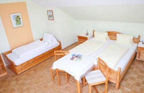 Bad Waltersdorf Apartment | Doppelzimmer - ab 3 Nächte - Gästehaus Gigler