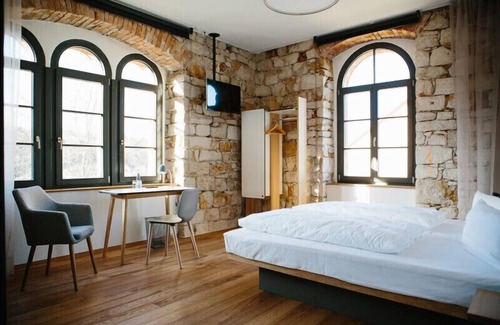 Muellheim Apartment | Doppelzimmer mit Frühstück