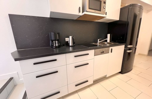 Wesertor Apartment | Doppelzimmer mit Gemeinschaftsbad