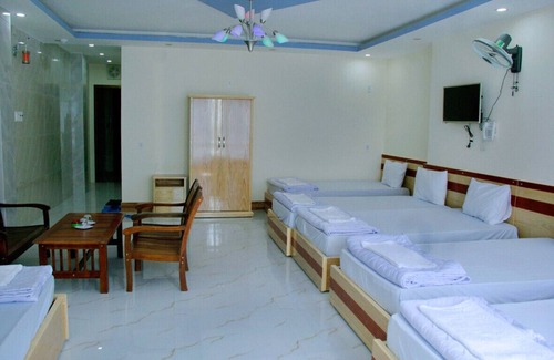 Quy Nhon Hotel | Dorm Room for 5 Yen Vy 32 Hotel