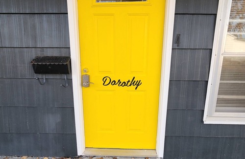 Hamilton Apartment | Dorothy - Apartment suite in Hamilton, MO!