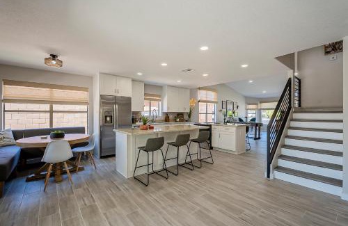 Neely Farms House | Dos Palmas - Gilbert Poolside Retreat