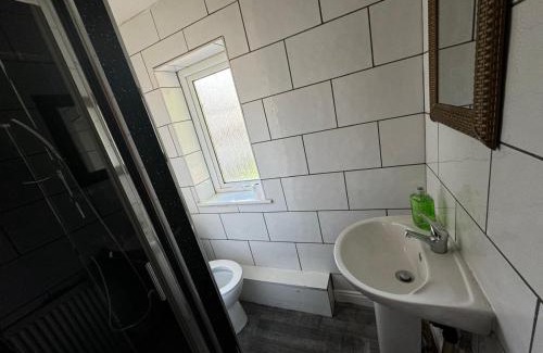 Manchester House | Double bed D2 Greater Manchester